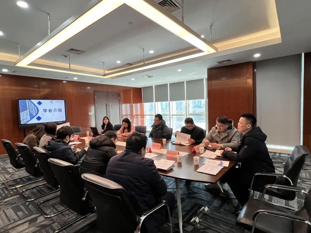 经济信息咨询 连接部门与街道动态的智慧桥梁